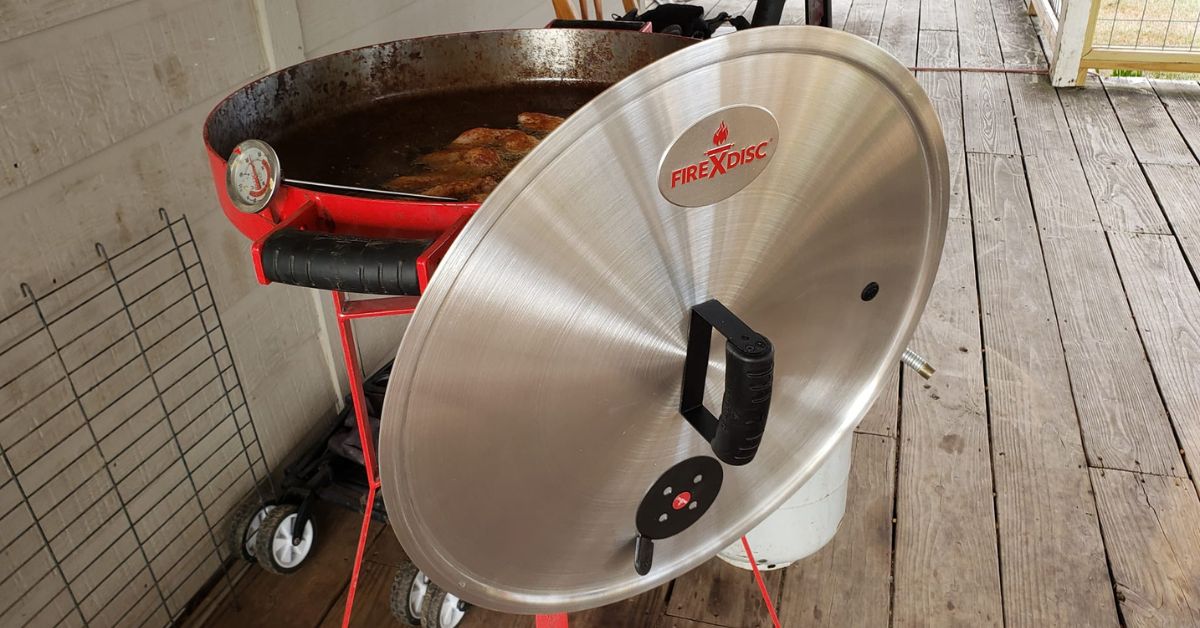 The FIREDISC Lid: Ultimate FlatTop™ Lid w/ Flavor Seal™